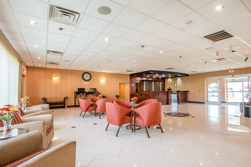 Clarion Inn Elmhurst - Oakbrook - Elmhurst, IL