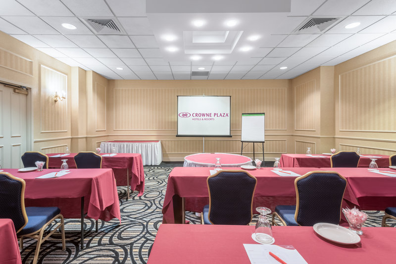 Crowne Plaza SOUTHBURY - Southbury, CT