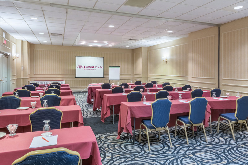 Crowne Plaza SOUTHBURY - Southbury, CT