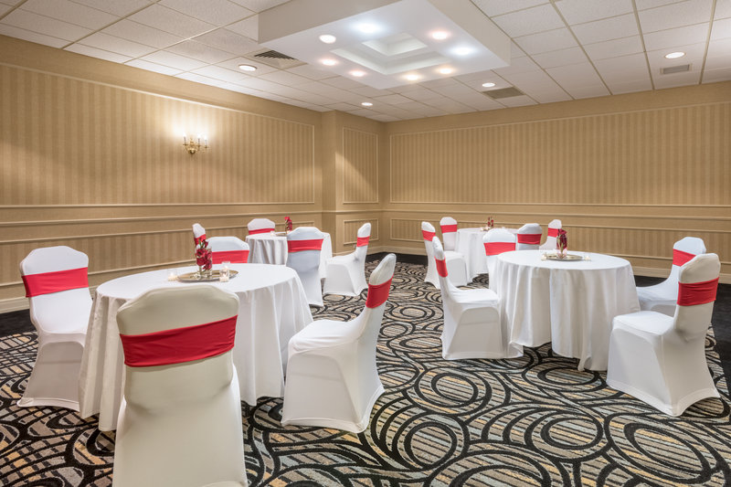Crowne Plaza SOUTHBURY - Southbury, CT