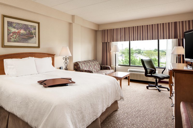 Hampton Inn-Council Bluffs - Council Bluffs, IA