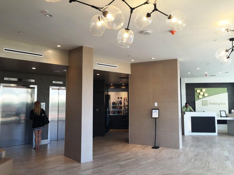 Holiday Inn - Long Beach, CA