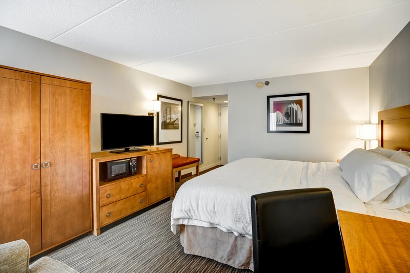 Hampton Inn-Norfolk/Naval Base - Norfolk, VA