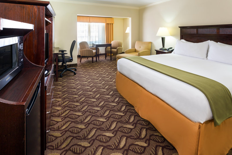 Holiday Inn Express - Lompoc, CA