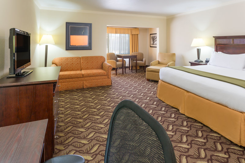 Holiday Inn Express - Lompoc, CA