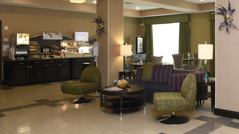 Holiday Inn Express & Suites BATON ROUGE NORTH - Zachary, LA