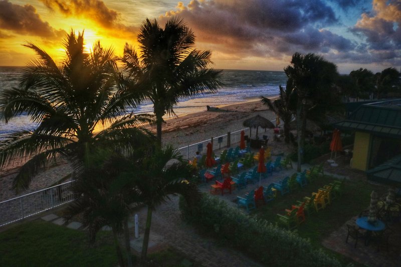 Holiday Inn Hotel & Suites VERO BEACH-OCEANSIDE - Sebastian, FL
