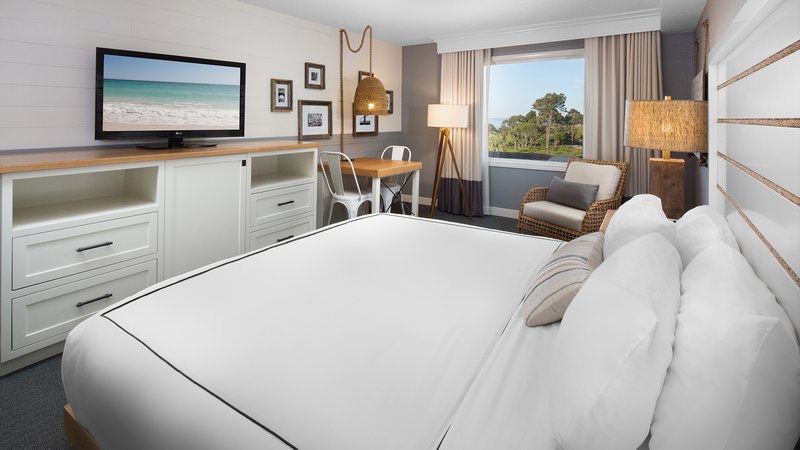Holiday Inn-Resort Beach House - Hilton Head Island, SC