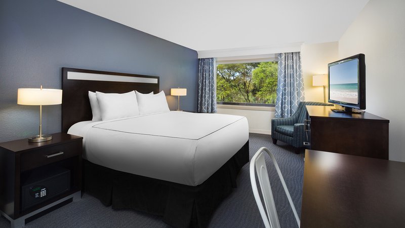 Holiday Inn-Resort Beach House - Hilton Head Island, SC