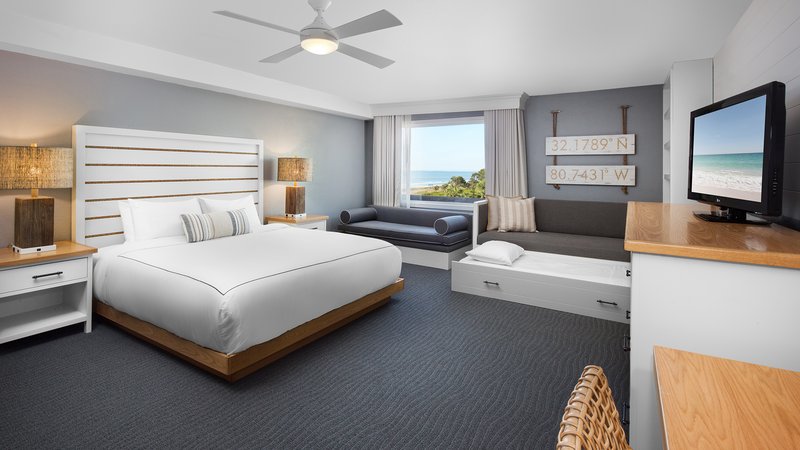 Holiday Inn-Resort Beach House - Hilton Head Island, SC