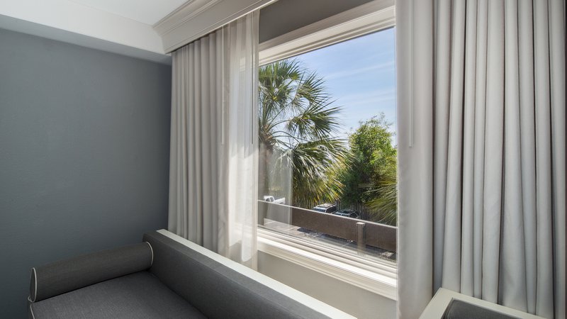 Holiday Inn-Resort Beach House - Hilton Head Island, SC