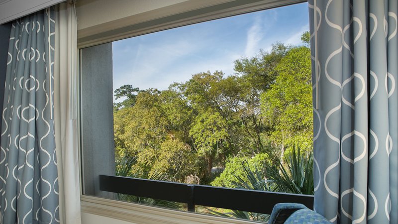 Holiday Inn-Resort Beach House - Hilton Head Island, SC