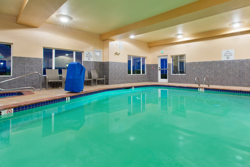 Holiday Inn Express & Suites ASTORIA - Henderson Harbor, NY