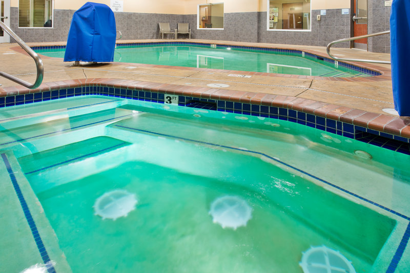 Holiday Inn Express & Suites ASTORIA - Henderson Harbor, NY