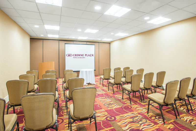 Crowne Plaza-Boston-Newton - Newton, MA