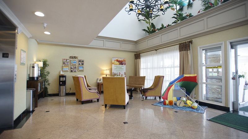 Holiday Inn San Clemente Downtown - San Clemente, CA