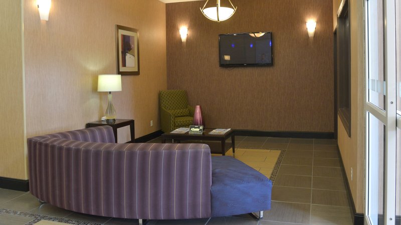Holiday Inn Express & Suites BATON ROUGE NORTH - Zachary, LA