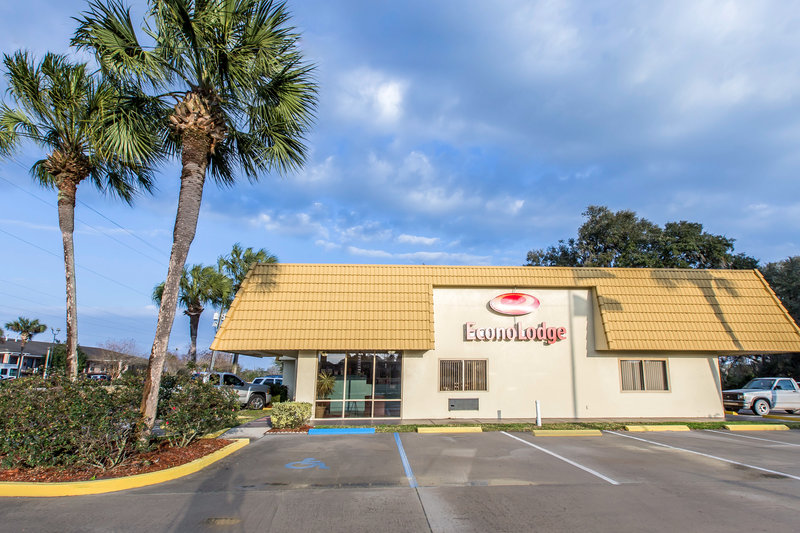 Econo Lodge - Live Oak, FL