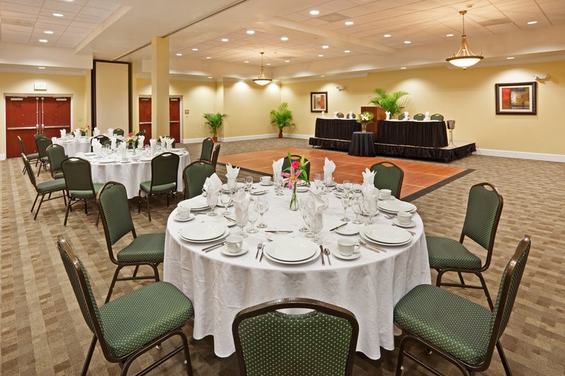 Holiday Inn Hotel & Suites BEAUFORT @ HIGHWAY 21 - Beaufort, SC