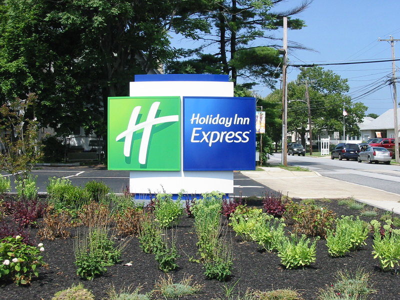 Holiday Inn Express PHILADELPHIA AIRPORT - Marcus Hook, PA