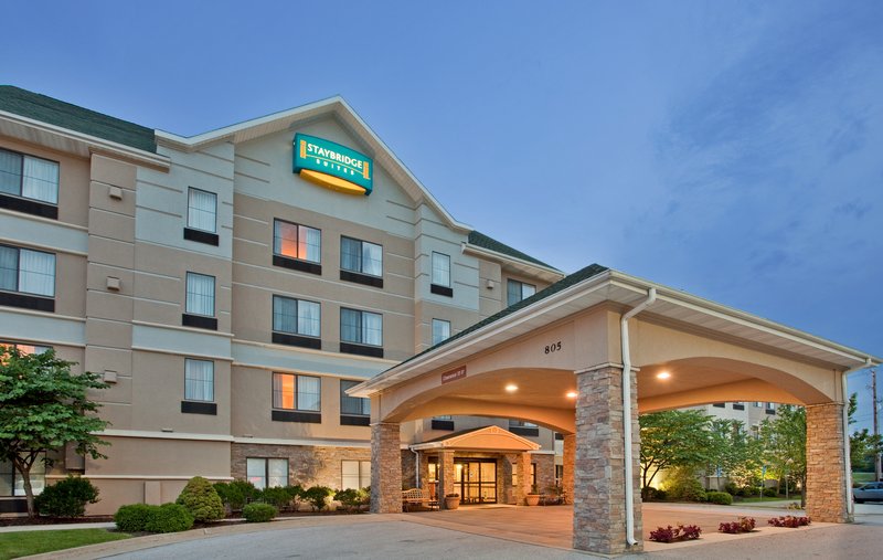 Staybridge Suites-Columbia-Hwy - Columbia, MO
