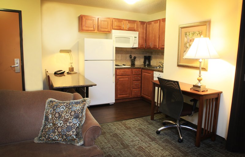 Staybridge Suites-Columbia-Hwy - Columbia, MO