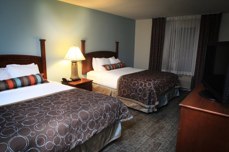 Staybridge Suites-Columbia-Hwy - Columbia, MO
