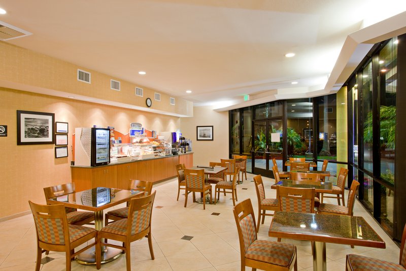 Holiday Inn Express Newport Beach - Newport Beach, CA