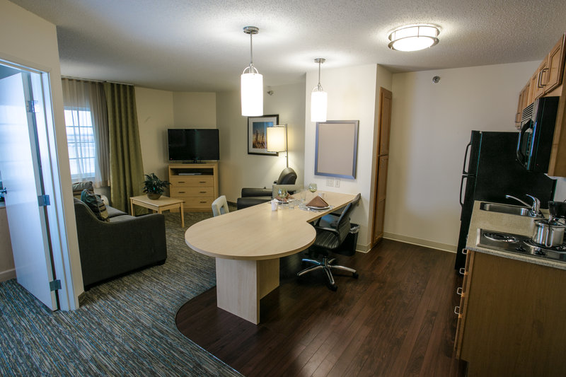 Candlewood Suites-Fargo-N - Leonard, ND