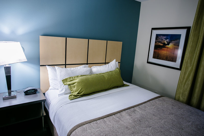 Candlewood Suites-Fargo-N - Leonard, ND