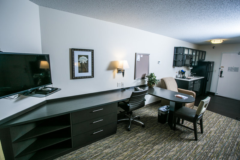 Candlewood Suites-Fargo-N - Leonard, ND