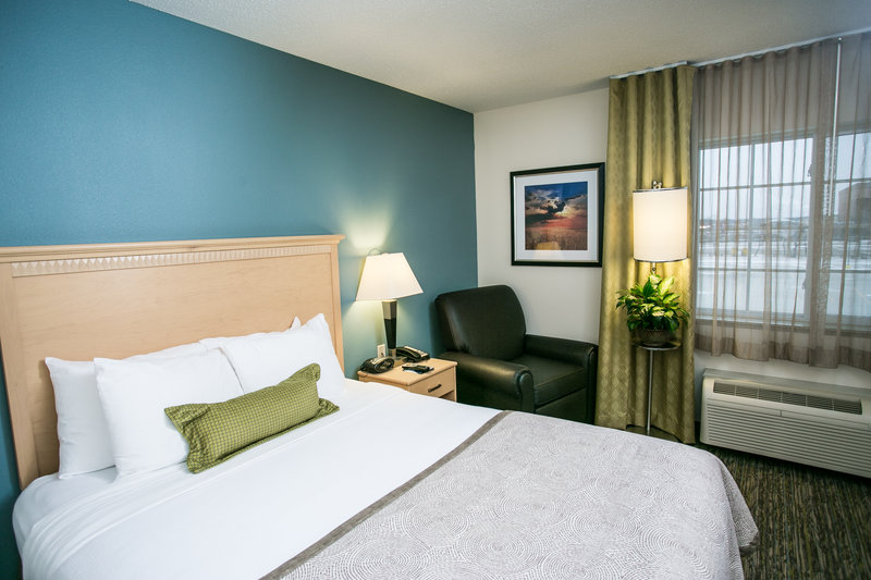 Candlewood Suites-Fargo-N - Leonard, ND