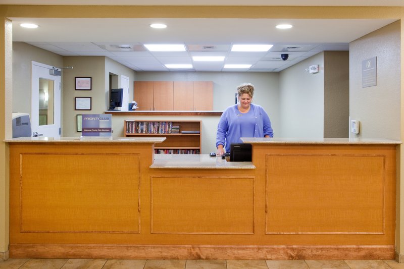 Candlewood Suites - Macon, GA