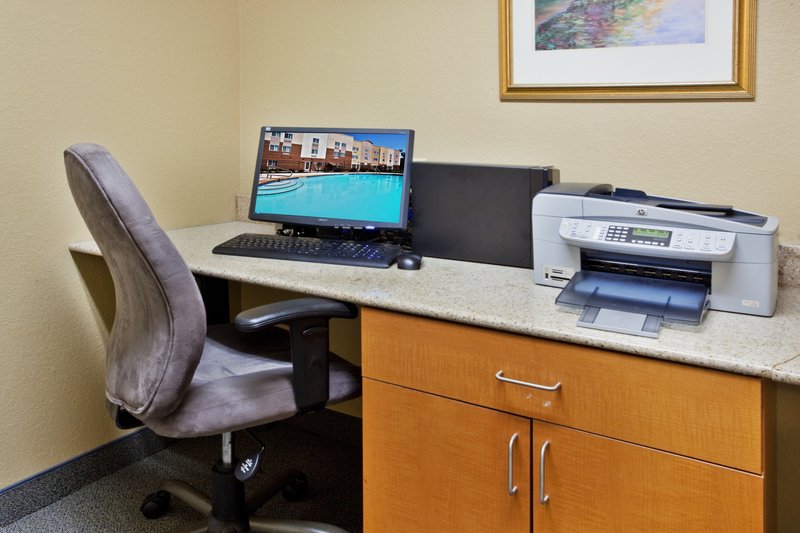 Candlewood Suites - Macon, GA