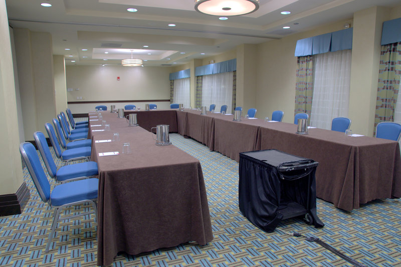 Crowne Plaza ST. LOUIS AIRPORT - Bridgeton, MO