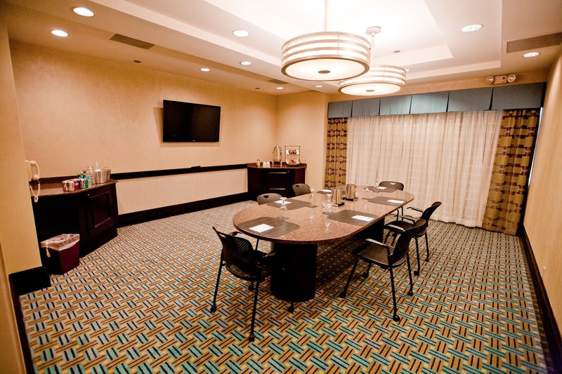 Crowne Plaza ST. LOUIS AIRPORT - Bridgeton, MO