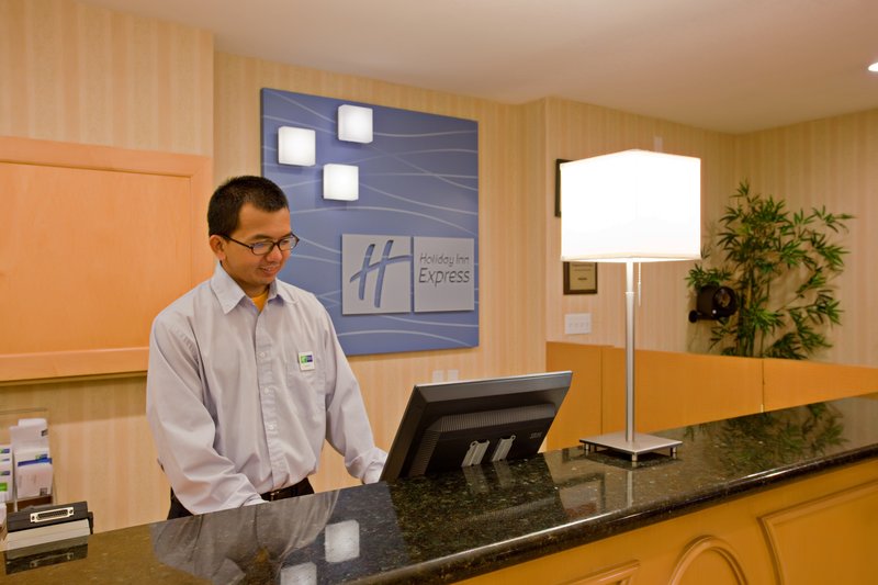 Holiday Inn Express COLTON-RIVERSIDE NORTH - San Bernardino, CA