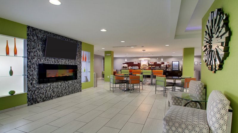 Holiday Inn Express Hotel & Suites Jackson Downtown-Coliseum - Jackson, MS