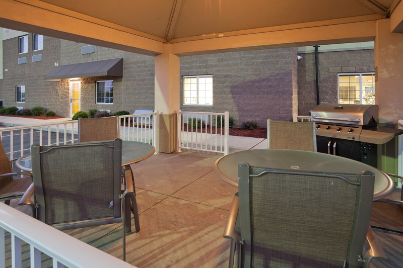 Candlewood Suites PERRYSBURG - Perrysburg, OH