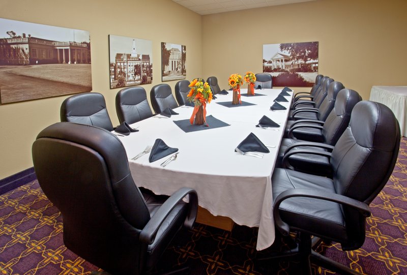 Holiday Inn PORT ARTHUR-PARK CENTRAL - Port Arthur, TX