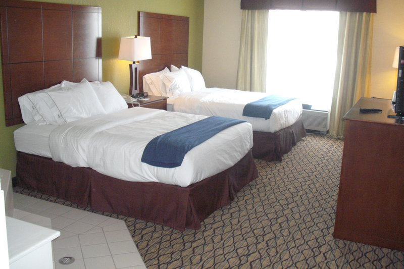 Holiday Inn Express-Lapeer - Clifford, MI