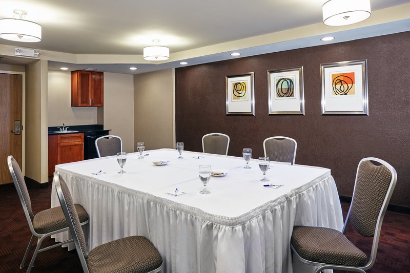 Holiday Inn Express-Hampton - Hampton, VA