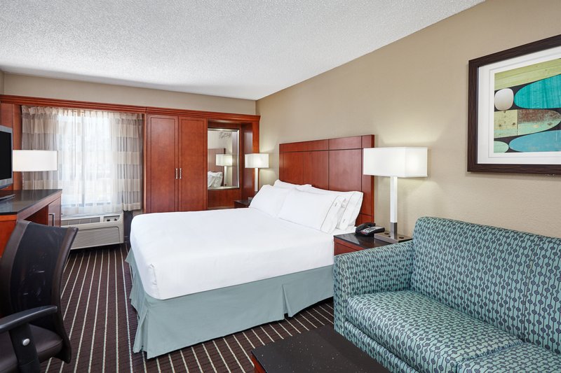 Holiday Inn Express-Hampton - Hampton, VA