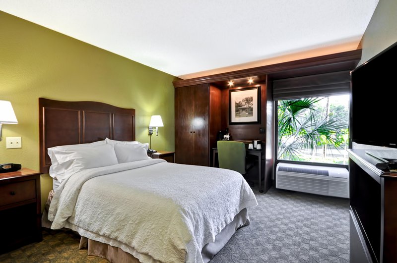 Hampton Inn Columbia-I-26 Airport - West Columbia, SC