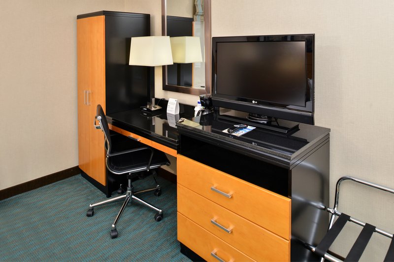 Holiday Inn Express NEW YORK JFK AIRPORT AREA - Kew Gardens, NY