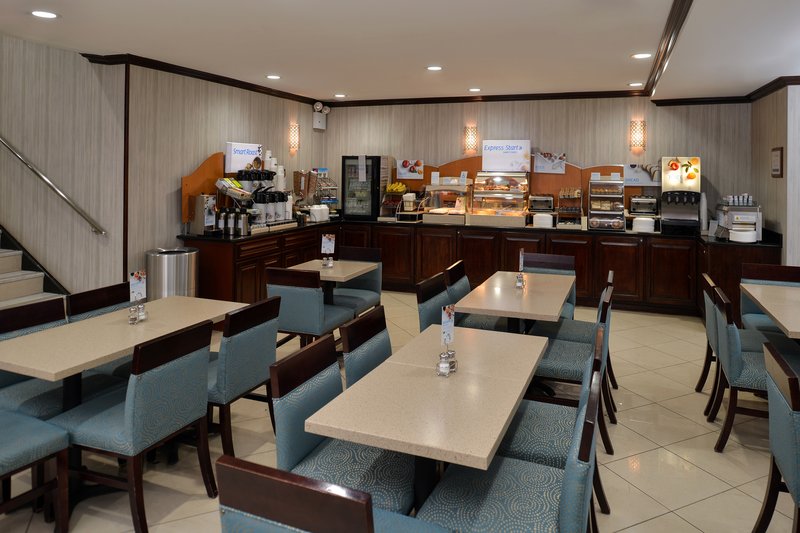 Holiday Inn Express NEW YORK JFK AIRPORT AREA - Kew Gardens, NY