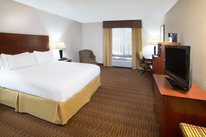 Holiday Inn Express YREKA-SHASTA AREA - Shasta Lake, CA