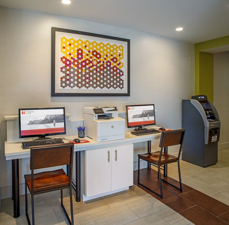 Holiday Inn Express Nags Head Oceanfront - Nags Head, NC