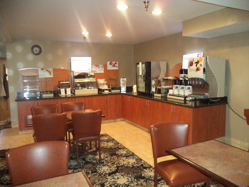 Holiday Inn Express LA JUNTA - Billings, MT