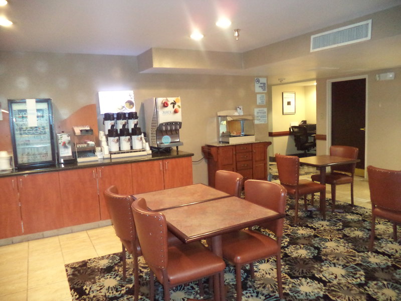 Holiday Inn Express LA JUNTA - Billings, MT